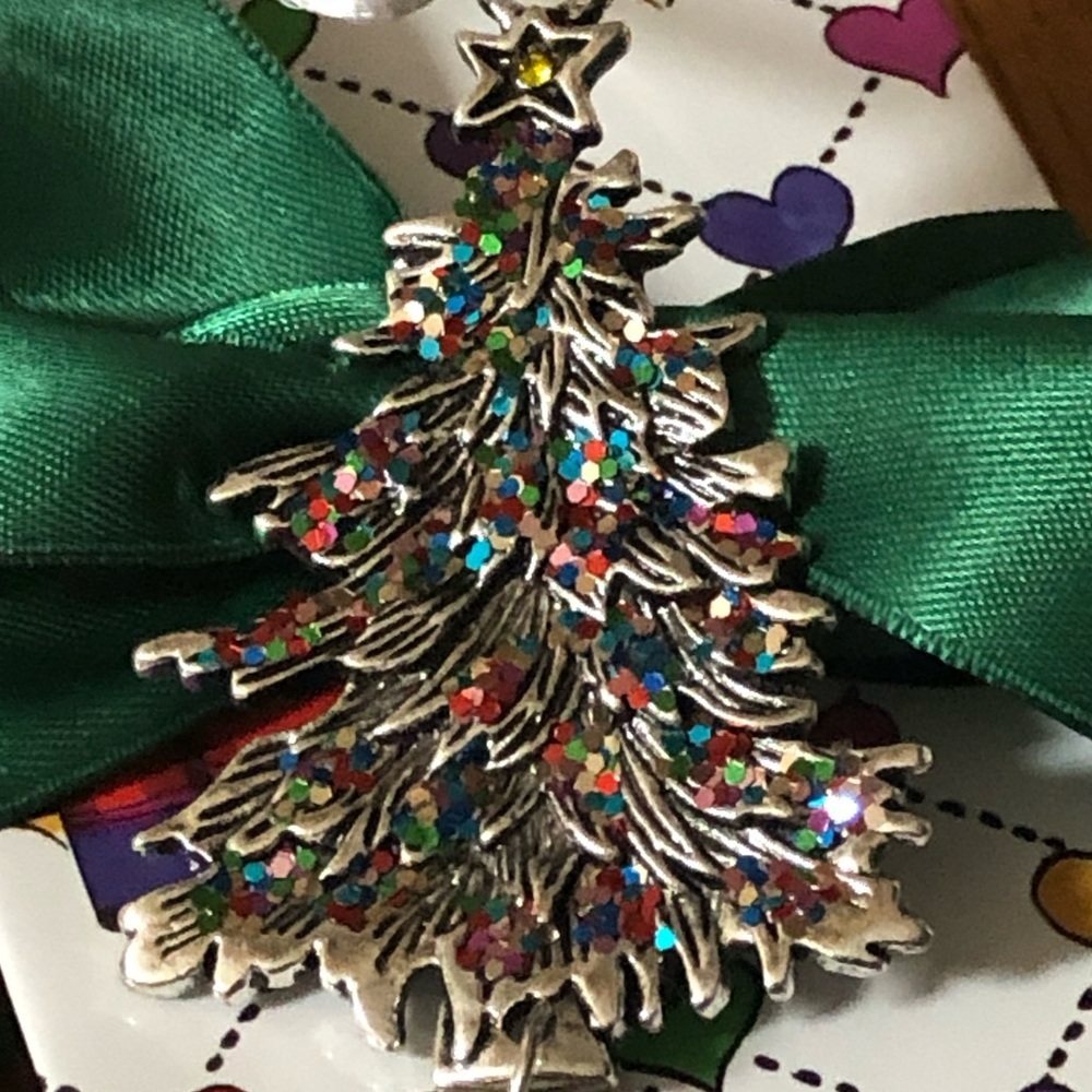 Crazy Beautiful Friends Forever Christmas Tree Ornament BRAND NEW - Picture 2 of 6